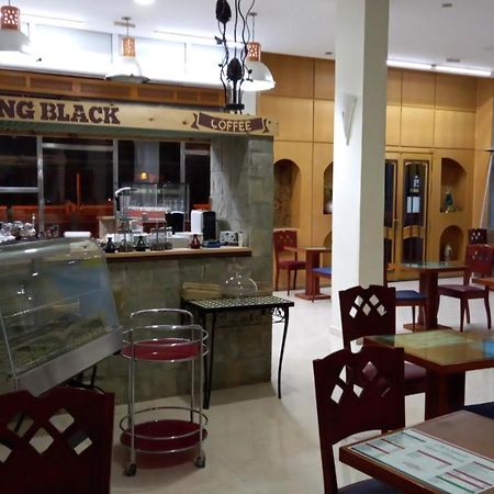 Ryad Tetouan Aeroport Ngoại thất bức ảnh